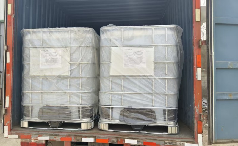 瑞振動物疫苗專用白油發貨獸藥制劑工廠.jpg 瑞振動物疫苗專用白油發貨獸藥制劑工廠.jpg